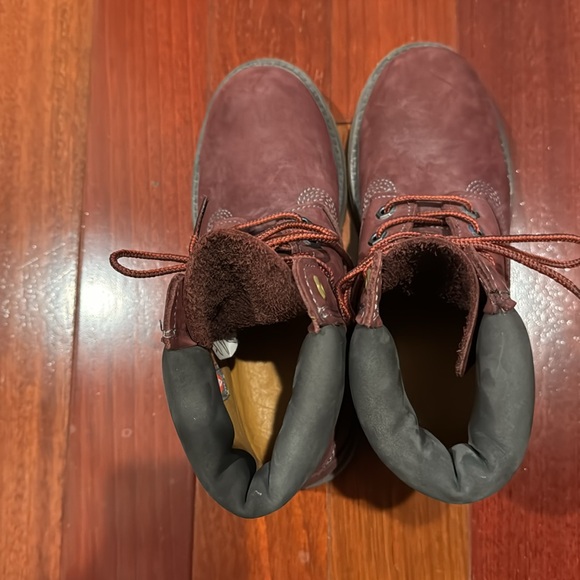 Timberland🎉Host Pick🎉 waterproof 6” booties in Bordeaux - Picture 3 of 11